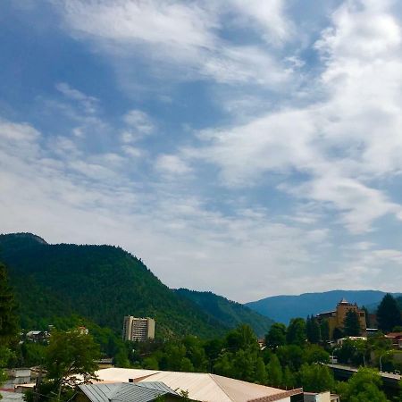 Borjomi Central Hotell Exteriör bild