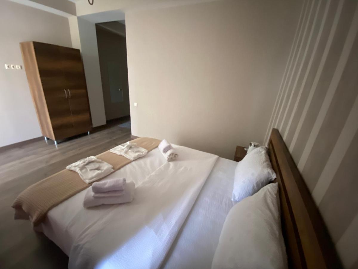 Borjomi Central Hotell Exteriör bild
