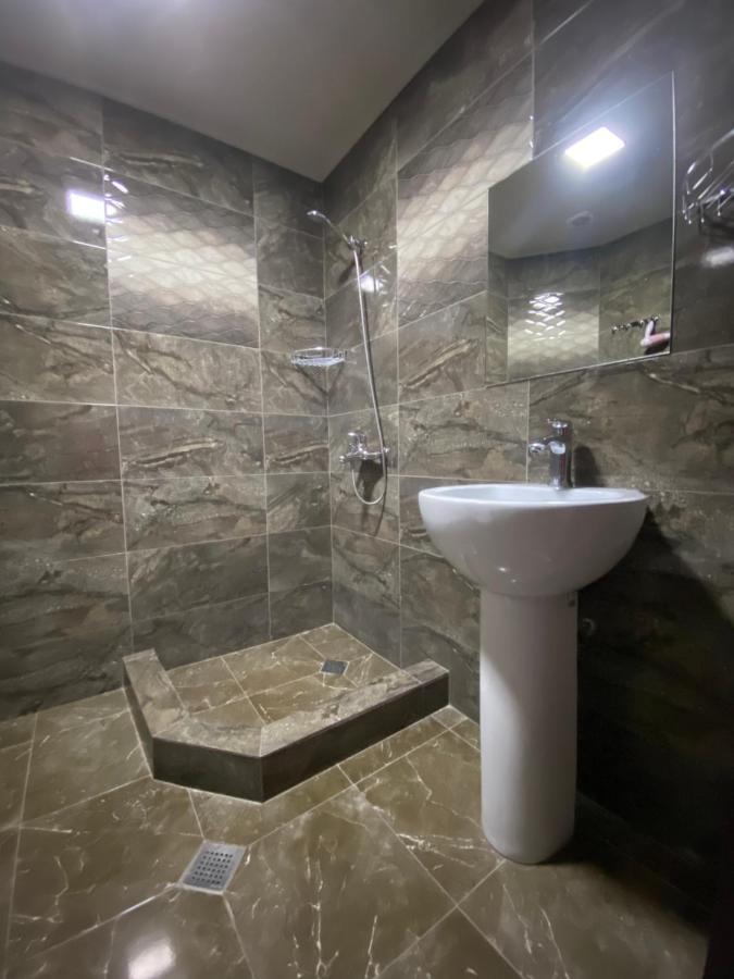 Borjomi Central Hotell Exteriör bild