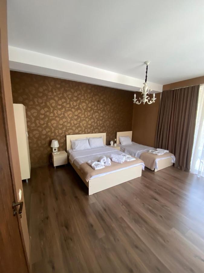 Borjomi Central Hotell Exteriör bild